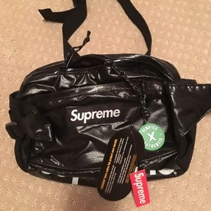Authentic Supreme waist bag (fanny pack)